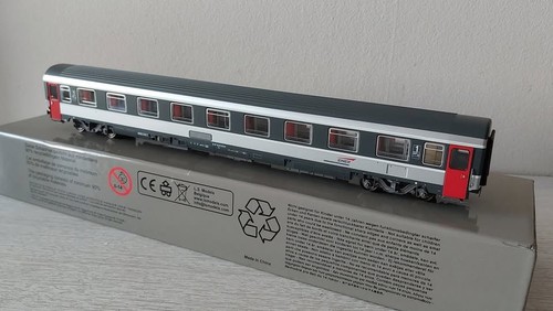Models 40369 voiture - ls,