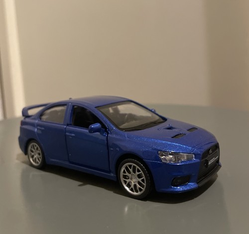 Miniature mitsubishi lancer - miniature,