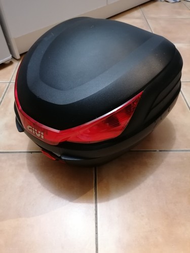 Top case noir givi monolock - top,