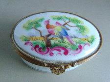 Boîte pilule porcelaine