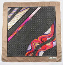 Authentique foulard vintage " Pierre Cardin "