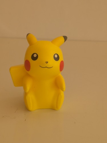 Figurine pokémon pikachu - figurine,