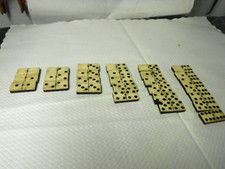 Jeu de dominos ancien en os