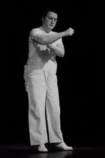 AFFICHE POSTER - Coluche Bras