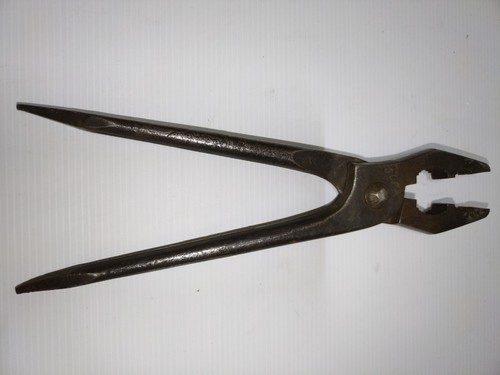 Ancienne pince universelle