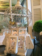 Petite Cage à Oiseaux