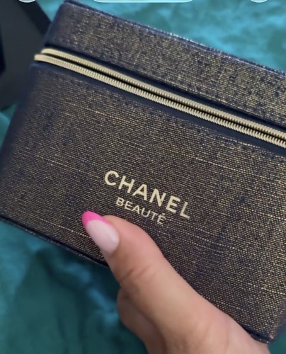 Vanity chanel beauté - chanel, bleu