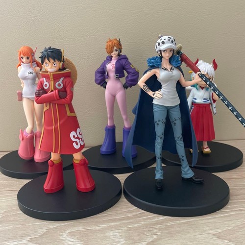 Figurine one piece - one,