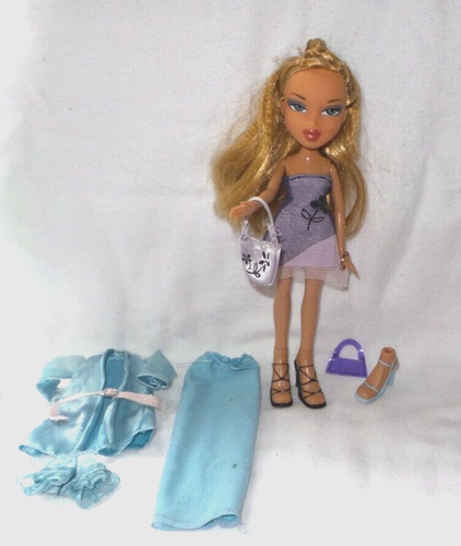 Poupée bratz doll - ,