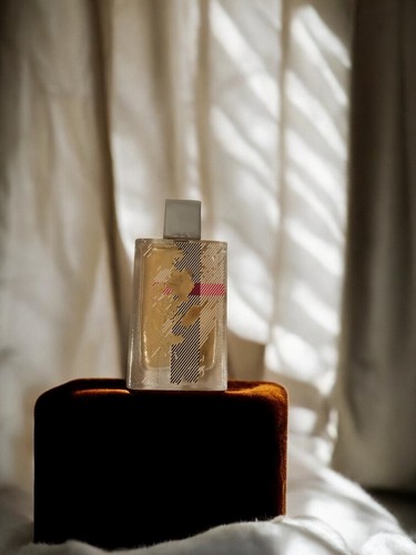 Flacon parfum vintage motif