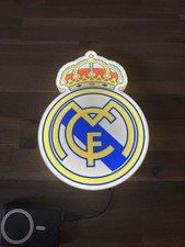 Enseigne Lumineuse Real Madrid ⚽ Logo LED USB – Déco Supporter Football