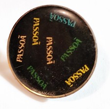 A13  Pin's Pins Pin  VINTAGE liqueur 7 fois PASSOA -