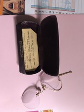 Besicle Lorgnon. DARRAS ancien Refractioniste avec son besicle avec correction