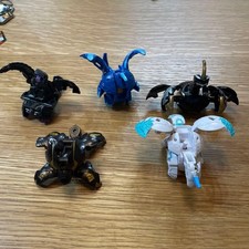 Lot de figurines Bakugan