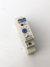 Telemecanique RE1-LA002 Timer