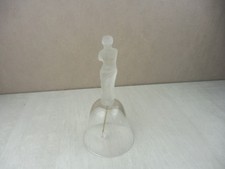 Ancienne cloche en verre