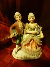 en porcelaine ,le marquis et la marquise ,joli bibelot vitrine 