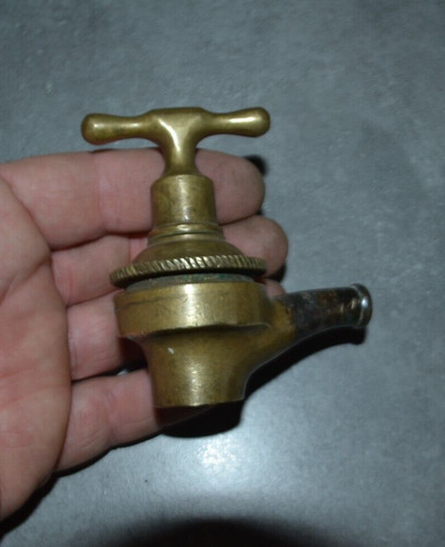 Beau robinet ancien laiton - beau,