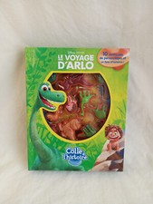 COFFRET LIVRE "FIGURINE" LE VOYAGE D ARLO COLLE A L HISTOIRE DISNEY PIXAR 2016