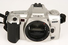 Minolta Dynax 404si, Boîtier