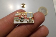 pin s broche badge SAPEUR