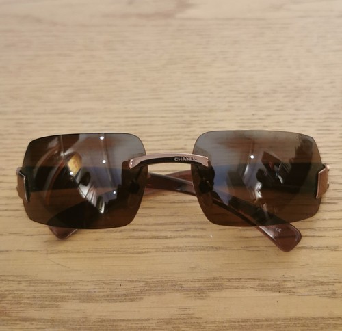 Lunettes soleil chanel - de,