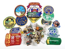 Gros Lot De Pins Et Patches De