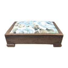 Ancien repose-pieds rembourré