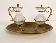 Paire burettes plateau métal doré verre cristal gravé cabochon XIXè siècle