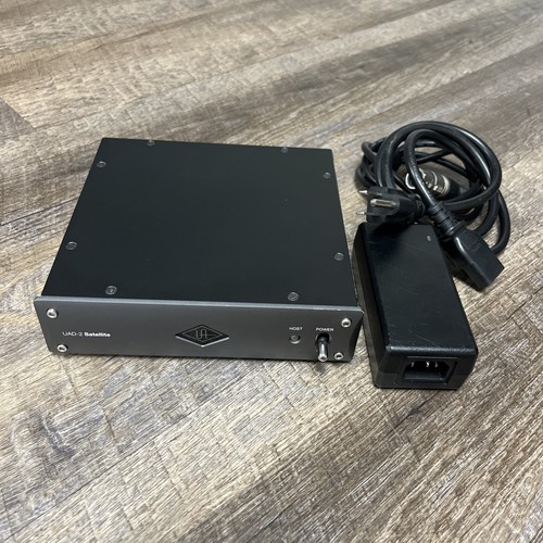Universal audio uad - universal, uad-2