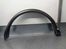 elargisseur aile avant gauche