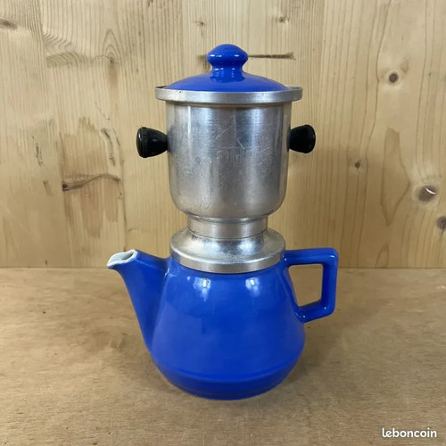 Ancienne cafetière multi - ancienne,