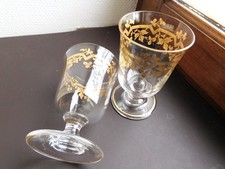2 verres en cristal anciens