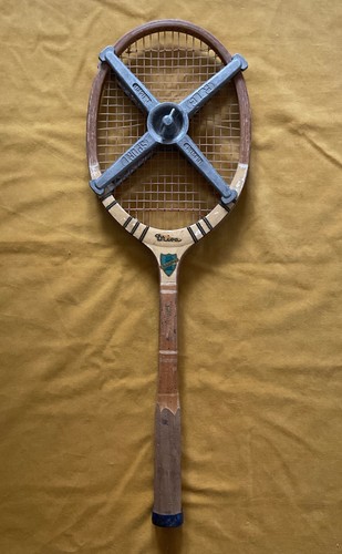 Raquette tennis ancienne - de,