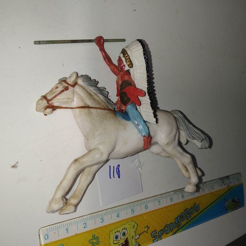 Ancienne figurine plastique - ancienne,