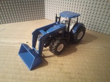 SIKU TRACTEUR NEW HOLLAND T 7070 1/50