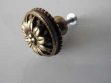 Ancienne poignee bouton - poignee, en