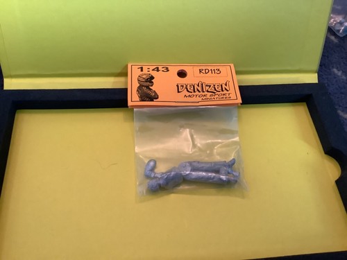Denizen rd113 mécanicien - 1/43,