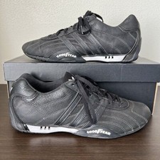 Chaussures en cuir noir Adidas