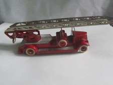 Dinky Toys voiture pompier DELAHAYE N°32D