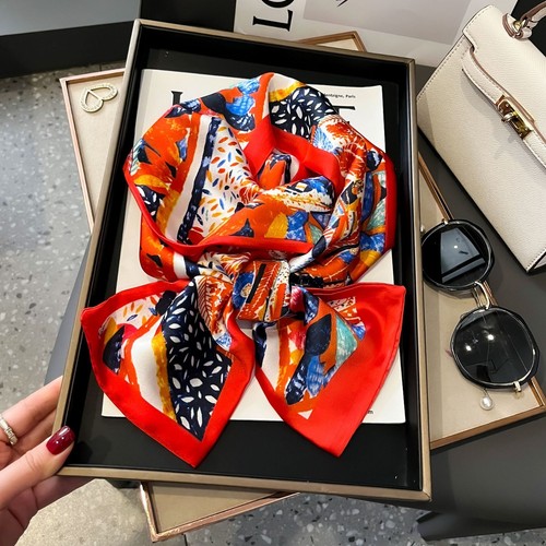 Petit foulard soie - soie,,