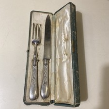 couverts de service à
