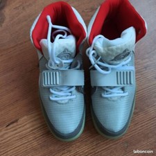 Nike Air Yeezy 2 « platine »