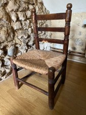 Petite chaise ancienne