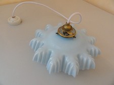 Ancienne suspension abat jour dentèle verre plissé