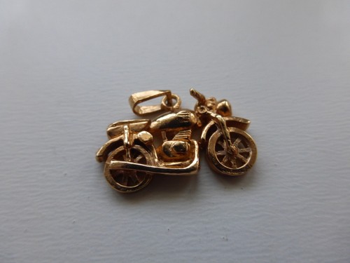 Pendentif neuf moto plaqué - pendentif,