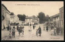 CPA Somme-Suippes, Enfants