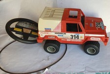 Voiture filoguidee joustra