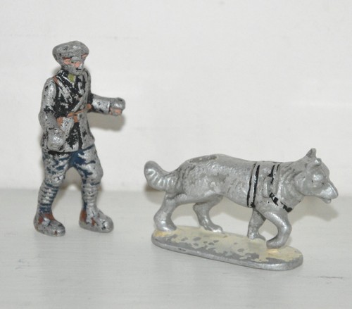 Ancienne figurine alu quiralu - ancienne,