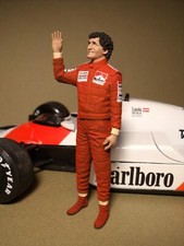 FIGURINE 1/18  ALAIN  PROST  VROOM  NOT PEINT  FOR  SOLIDO  EXOTO  MINICHAMPS 